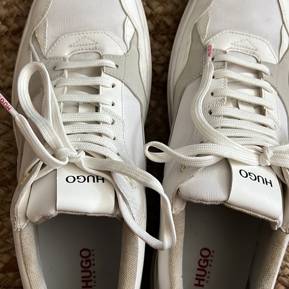 Hugo boss white shoes / sneakers size 9 or 42 - Picture 2 of 7